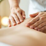 Masaj yapılan bir boyun görüntüsü.